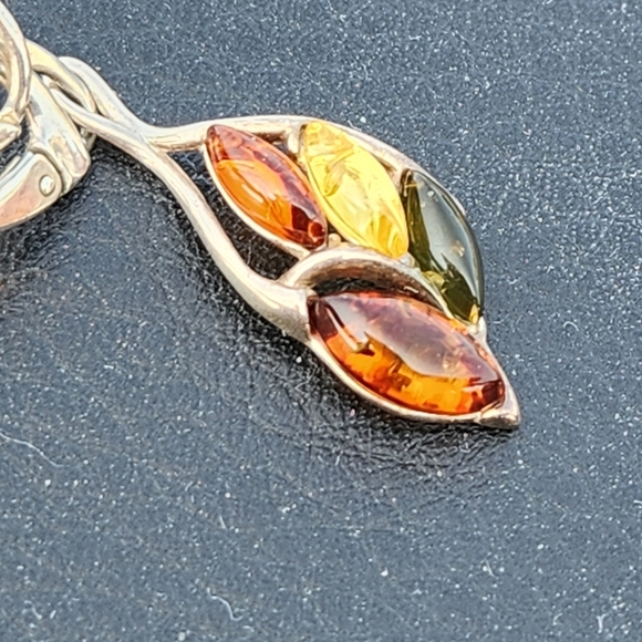 Sterling & Amber Hinged Earrings - Picture 2 of 8